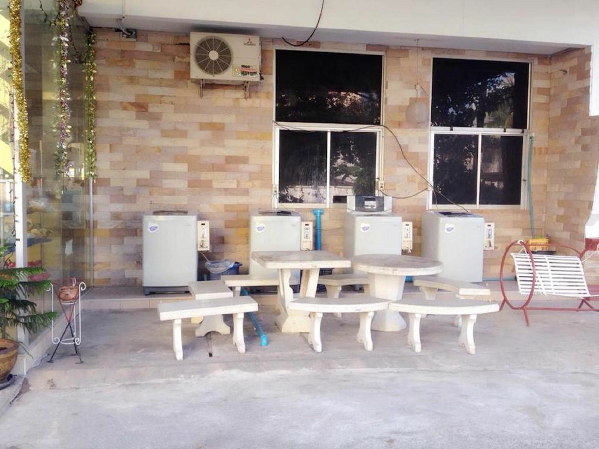 Muanfun Apartment Hat Yai Exterior photo